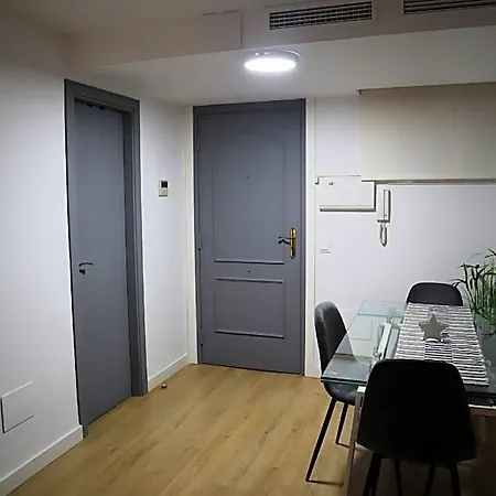 Merced10 1a Apartamento